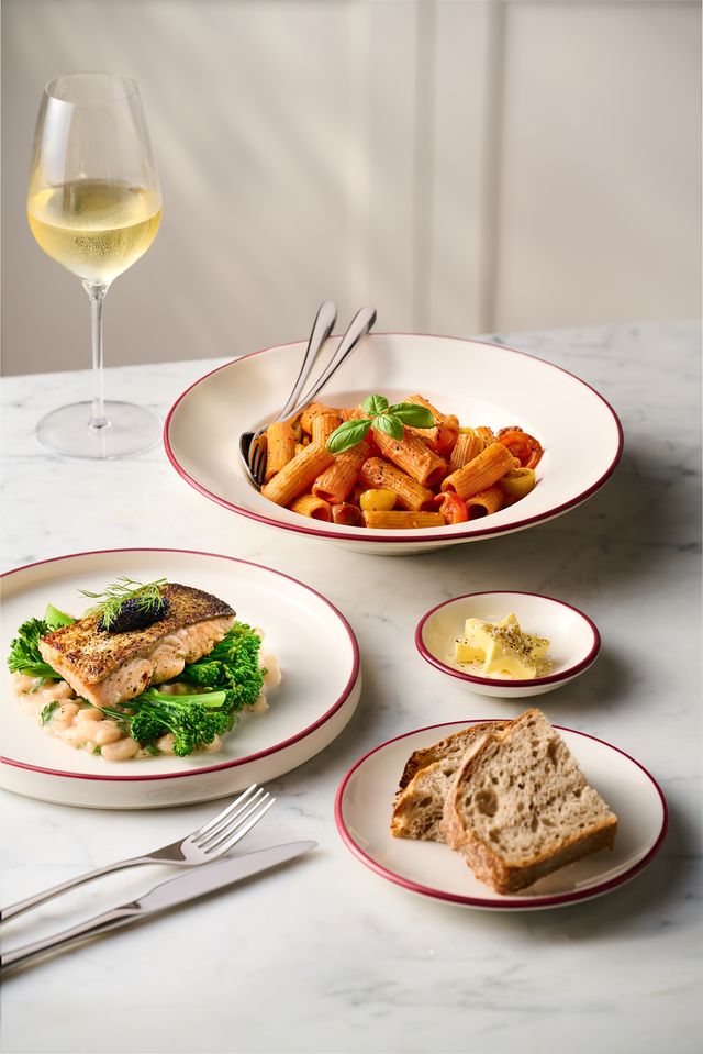 Modest Maroon Coupe Plate 17cm / 6 ¼" - Pack of 12