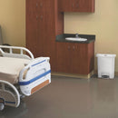 Rubbermaid Slim Jim Step on Bin Frontpedal 30Ltr Weiß