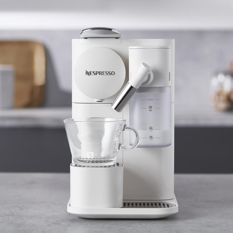 DeLonghi Nespresso Lattissima One Kaffeemaschine Weiß