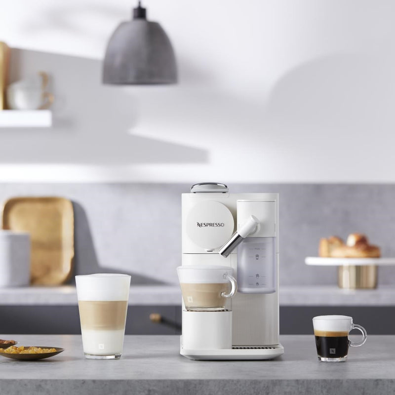 DeLonghi Nespresso Lattissima One Kaffeemaschine Weiß