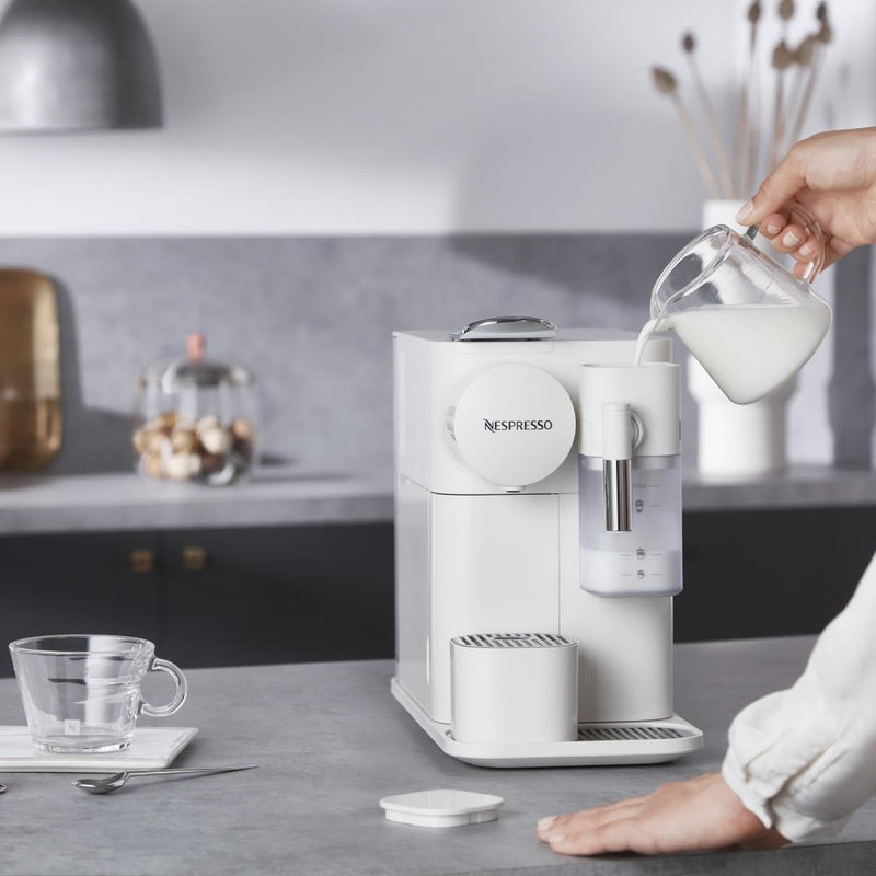 DeLonghi Nespresso Lattissima One Kaffeemaschine Weiß