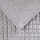 Tapis de passage gaufré matelassé Mitre Essentials, gris
